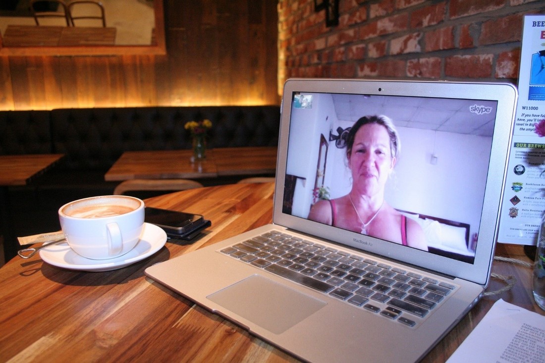 Top tips for hosting an effective small business webinar